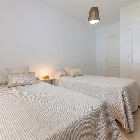 Homestay Dolmen Group- Jardines Andalucia Banus Marbella