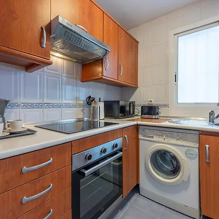 Homestay Dolmen Group- Jardines Andalucia Banus *