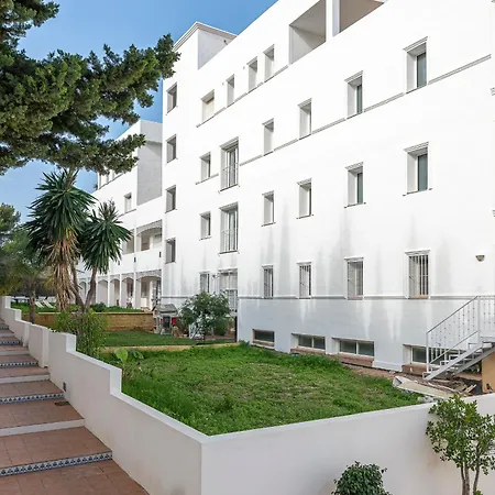 Dolmen Group- Jardines Andalucia Banus Homestay